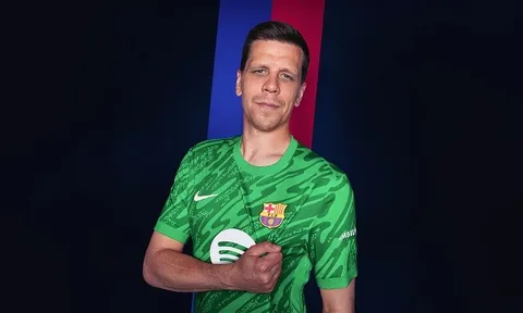 Szczesny quá hay