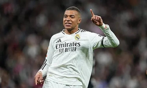 Cân bằng kỷ lục của Ronaldo, Mbappe nói gì?