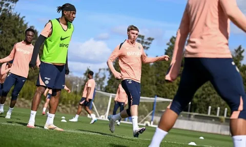 Sau Jackson, Chelsea đón thêm 2 viện binh "khủng"