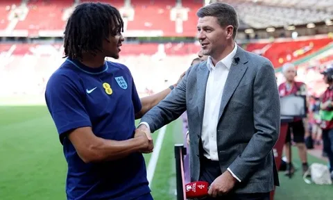 Steven Gerrard: Hy vọng giữ chân Alexander-Arnold của Liverpool?