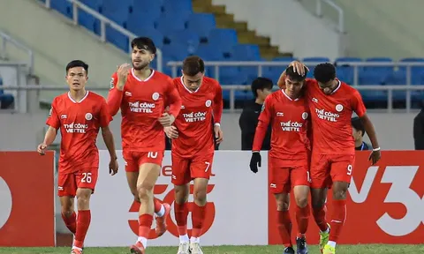Viettel 2-0 HAGL: Văn Khang tỏa sáng; Nỗ lực trong vô vọng