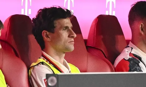 Bayern kết thúc kỷ nguyên bằng việc chia tay Muller