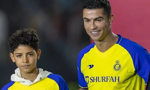 Con trai Ronaldo có thể chơi cho đội tuyển nào?