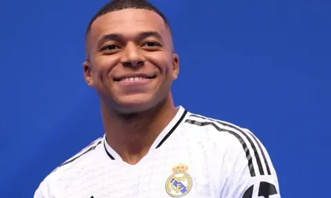 HLV Sociedad nói thẳng trình độ của Mbappe