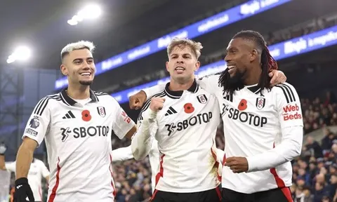"Mùa tới phải khác!" - HLV Fulham cảnh báo Emile Smith-Rowe trước trận gặp Arsenal