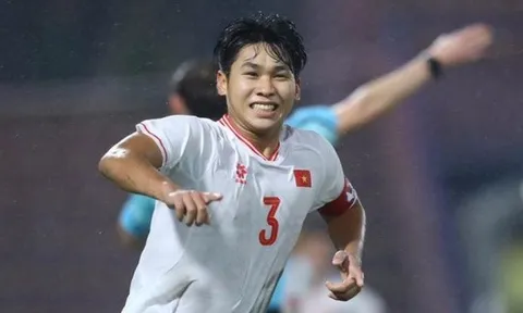 AFC khen ngợi tuyển thủ U17 Việt Nam, nhắc đến sao trẻ MU