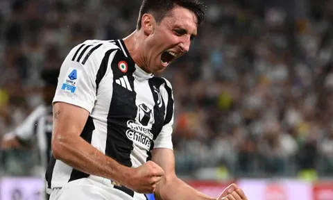 "Báu vật" của Juventus gieo sầu cho Liverpool và Man City