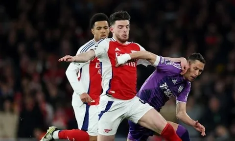Rice: 'Cậu ấy không thể tin nổi! Điểm nổ tuyệt vời của Arsenal'