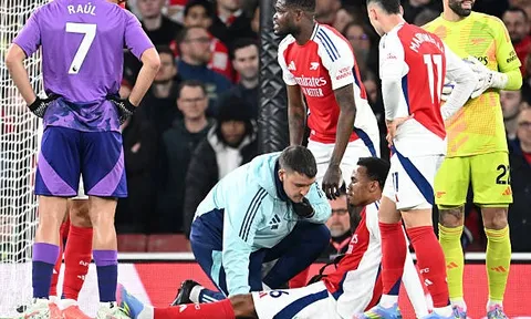 Thay thế Gabriel, Arteta có 2 cách