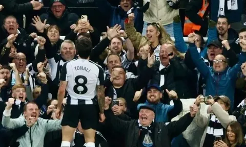 Tonali lập siêu phẩm, Newcastle vượt mặt Chelsea