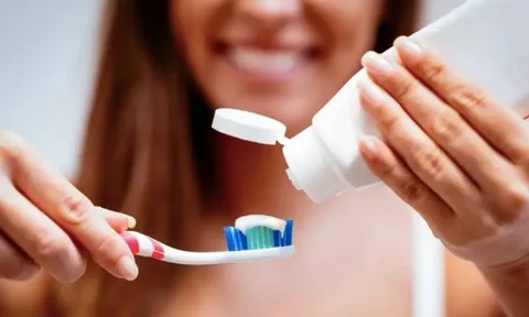 5 sai lầm khi đánh răng khiến răng nhanh hỏng - Nhiều người vẫn vô tư mắc phải!