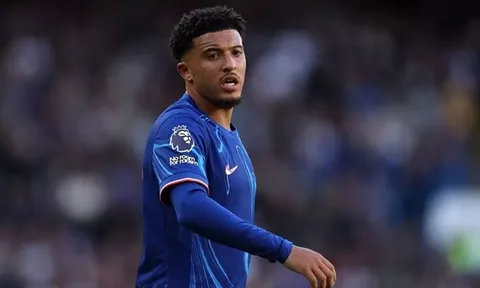 Ben Foster nghi ngờ Chelsea sẽ mua đứt Jadon Sancho