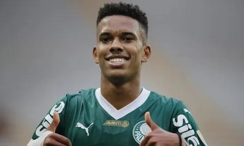 Estevao Willian đang tạo sự phấn khích cho Chelsea