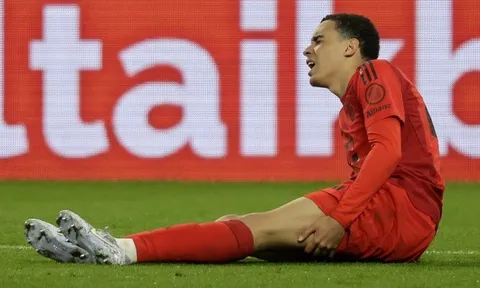 NÓNG! Bayern Munich toang nặng