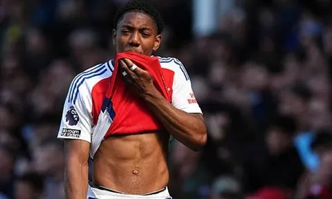 Arsenal đang gặp vấn đề với Myles Lewis-Skelly?