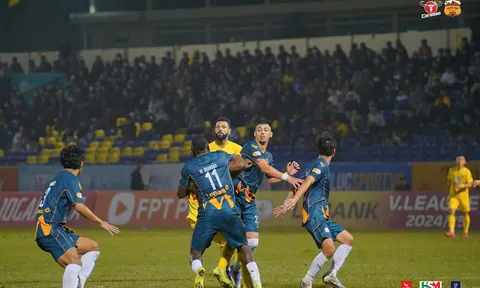 HAGL gặp khó trong cuộc đua trụ hạng