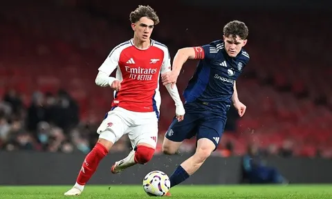 Ghi hat-trick và phát biểu như thủ lĩnh thực thụ, Max Dowman khiến HLV Arsenal gật gù