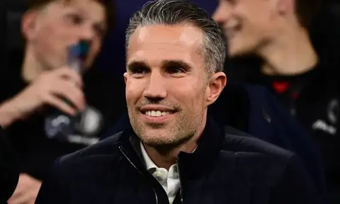 Robin van Persie và “Terrorball” đỉnh cao: Feyenoord thắng trận không cần sút trúng đích