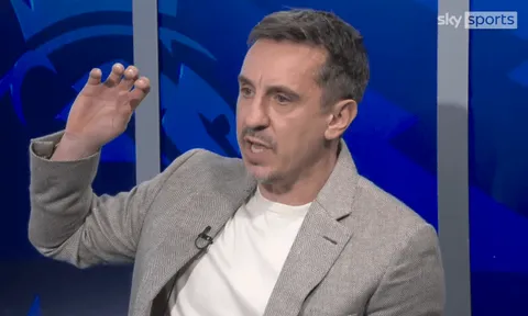 Hòa Man City, Gary Neville chỉ trích cầu thủ không phù hợp với bản sắc MU