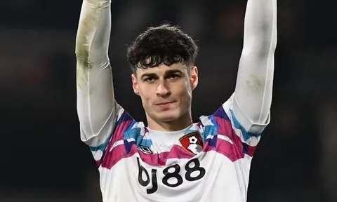 Kepa lên tiếng về tương lai tại Chelsea, xác nhận sắp có “cuộc nói chuyện quan trọng”