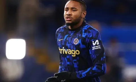 Nkunku tự hất văng bản thân khỏi Chelsea