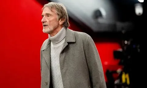 Paul Scholes dự đoán Sir Jim Ratcliffe thanh lý 2 sao MU
