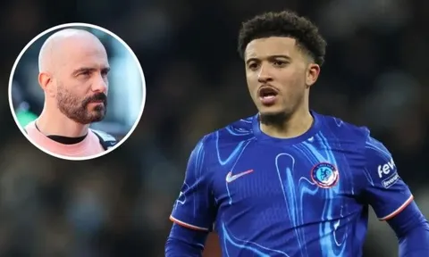 Rất nhanh chóng, Jadon Sancho vỡ mộng