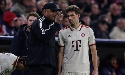 Nhìn Muller ghi bàn, Bayern có xót xa?