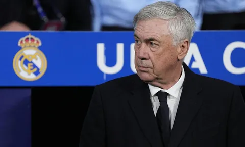 Thua đậm Arsenal, NHM Real Madrid gửi thông điệp đến Ancelotti