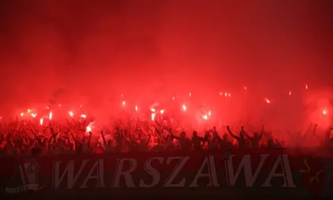 Enzo Maresca chuẩn bị tâm lý cho cầu thủ khi chơi ở "chảo lửa" Quân đội Ba Lan