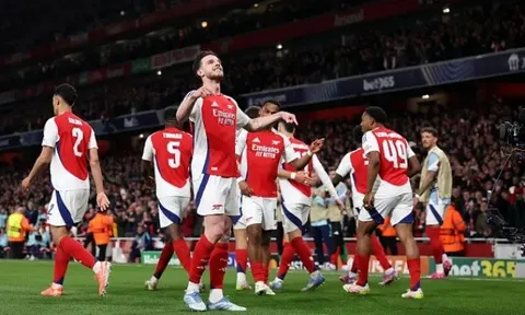 Ferdinand không chọn Arsenal vô địch Champions League