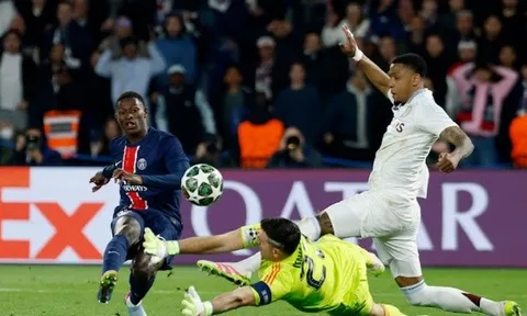 PSG đáng sợ sau cú xoay chuyển rũ bỏ Messi, Mbappe