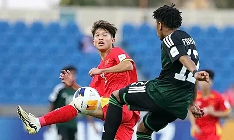 "Đừng tâng bốc, U17 Việt Nam chưa đạt được mục tiêu"