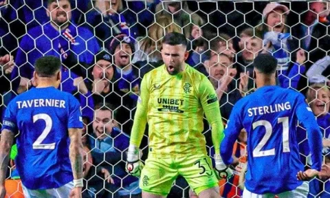 Nico Williams cùng đồng đội bất lực trước siêu thủ môn của Rangers