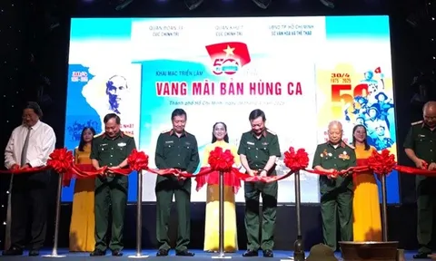Triển lãm '50 năm vang mãi bản hùng ca': Nâng cao tinh thần yêu nước của giới trẻ