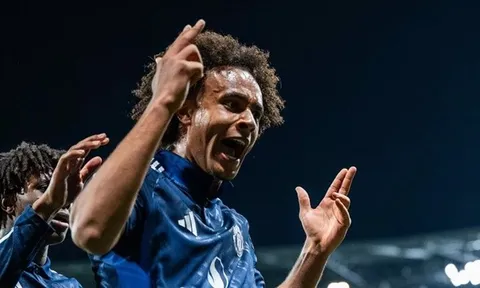 Zirkzee và cú lội ngược dòng cảm xúc ở Man United