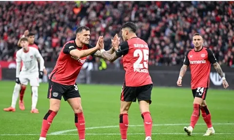 Hòa 0-0, Leverkusen coi như dâng cúp cho Bayern