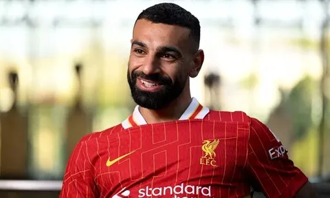 Pep Guardiola nói gì về hợp đồng mới của Mohamed Salah với Liverpool?
