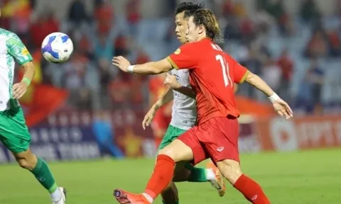 Viktor Lê phải giữ đôi chân trên mặt đất