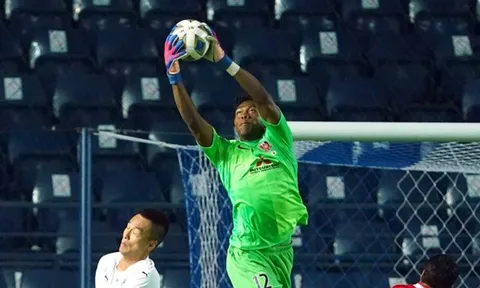 Zion Suzuki: Thủ môn mới của Man Utd?