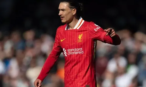 Nunez bị gạch tên khỏi trận West Ham, Slot trả lời úp mở