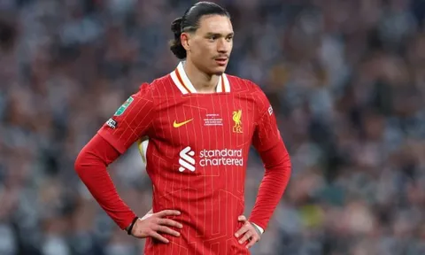 Chuyên gia khuyên Liverpool đổi Nunez lấy "báu vật" Dortmund