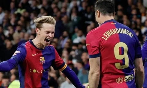 Kế hoạch chuyển nhượng của Barcelona: Gạt bỏ 'Busquets mới'; Rõ vụ De Jong