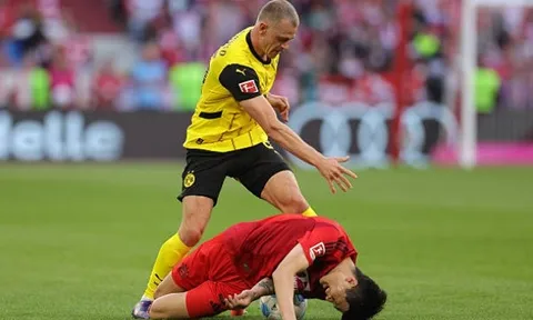 Giám đốc công khai chỉ trích, sao Hàn đếm ngày rời Bayern Munich