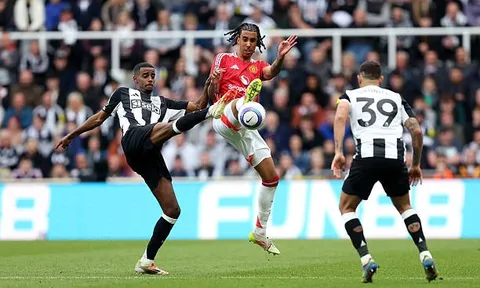 Thua Newcastle, nhưng Man United lại tìm thấy một thủ lĩnh