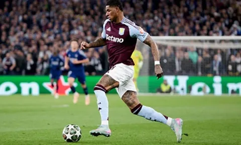 ''Một pha chạm bóng tệ từ Marcus Rashford''