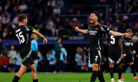 Arsenal khiến cả châu Âu rung chuyển