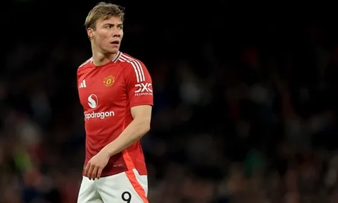 MU vs Lyon: Trận đấu quyết định tương lai 2 sao Quỷ đỏ