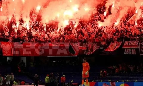 Bại tướng của Chelsea đối diện án phạt nặng