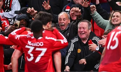 Người ta lại nói về Fergie Time và mộng mơ 85,8 triệu bảng